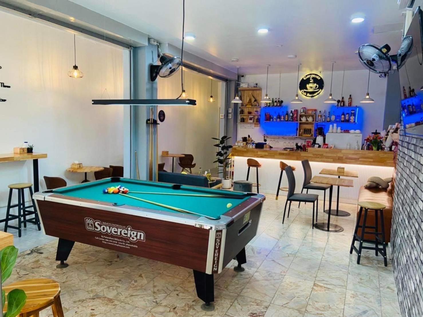 Patong Gorgeous Boutique Room מראה חיצוני תמונה