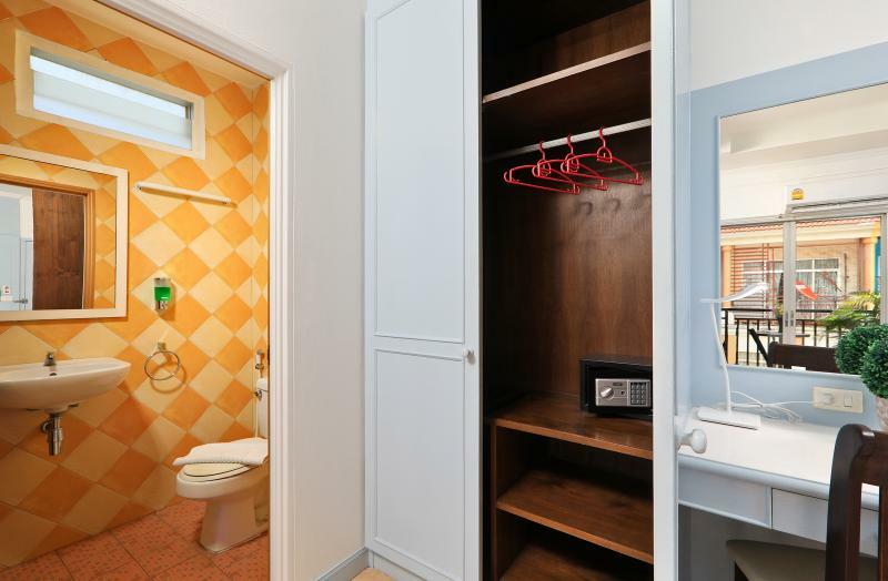 Patong Gorgeous Boutique Room מראה חיצוני תמונה